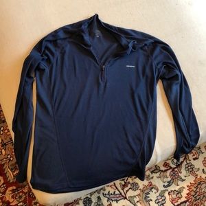 Men’s Patagonia navy quarter zip